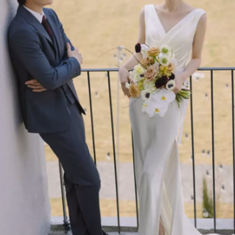 ウェディングドレス ホワイト ノースリーブ ファスナー ミカドサテン  