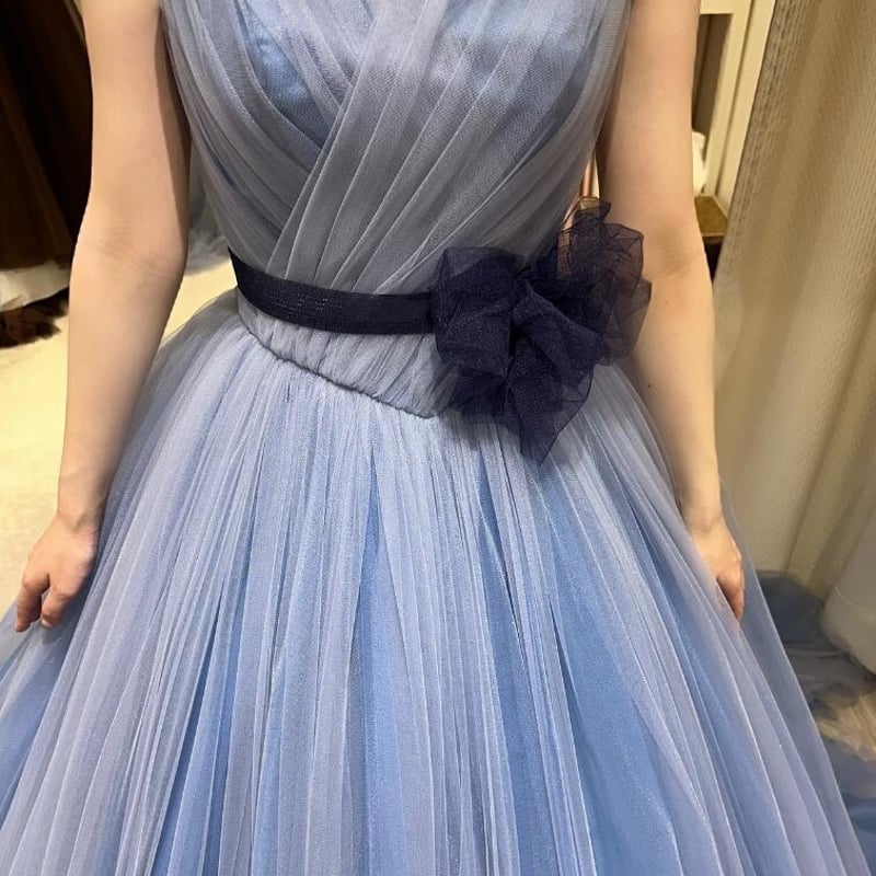 カラードレス ブルー 柔らかく重ねたチュールスカート ベアトップ  