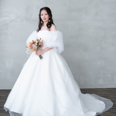 ヘッドドレス、ベルト* 付き オーダーウェディングドレス 洩る 