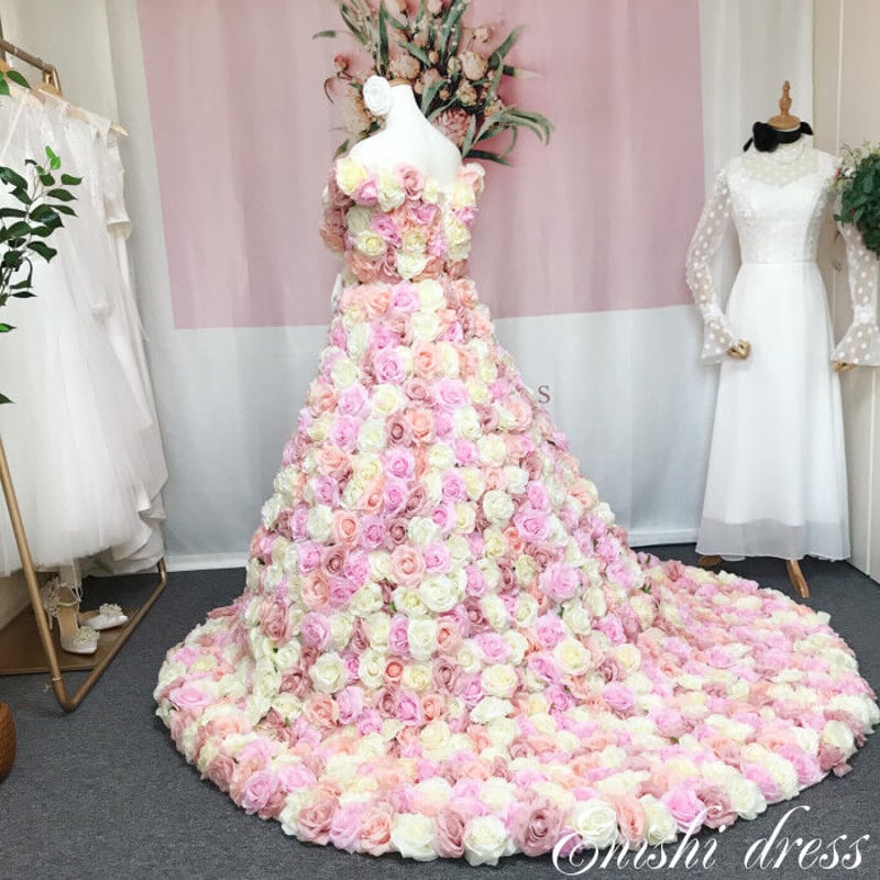 ウェディングドレス バラ 薔薇 花 花柄 豪華 ピンク ホワイト 色変更可  