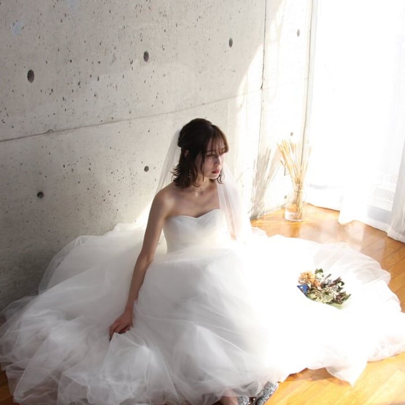 オフホワイト ウエディングドレス 花嫁 結婚式 拳式 可愛い 優しい  