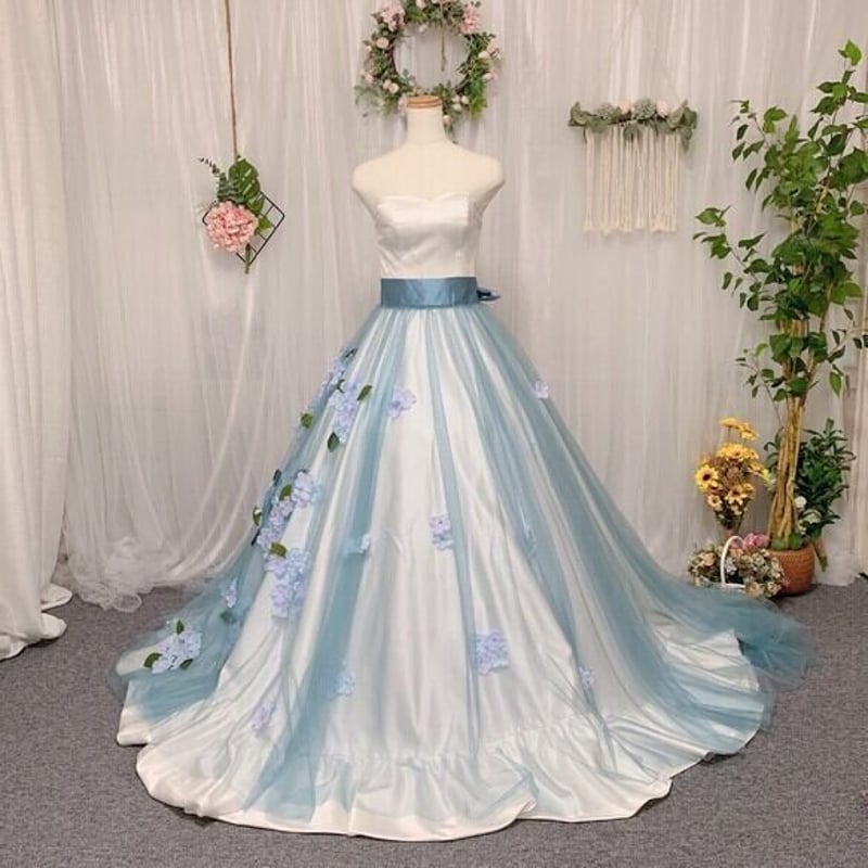 花びら 葉 オーバースカート カラードレスになる ウェディング 花びら 葉 オーバースカート カラードレスになる ウェディング