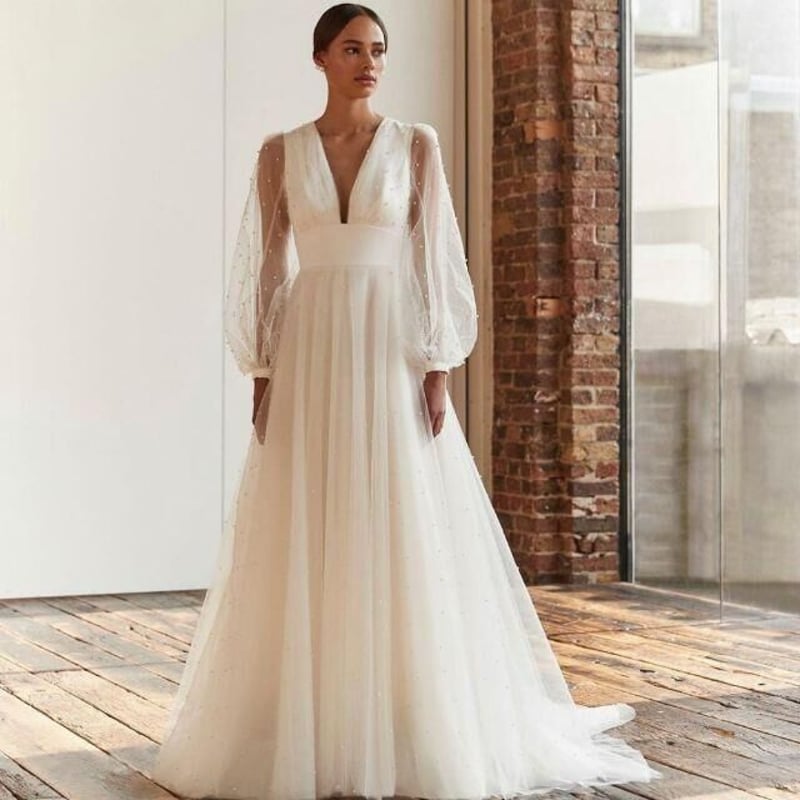 ウェディングドレス セクシー 深Vネック 二次会 | hiradress 