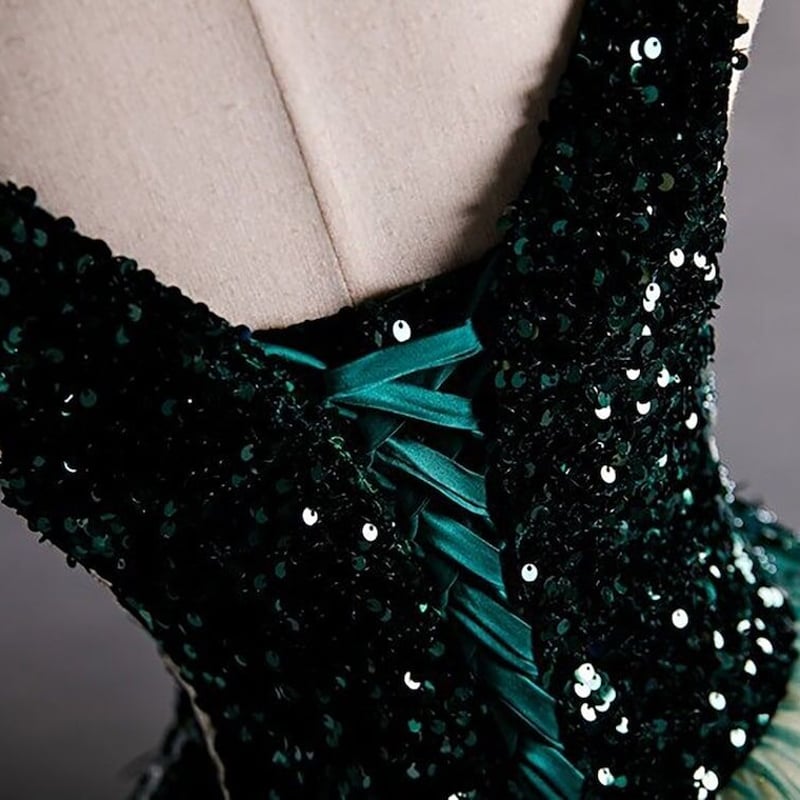 深めな緑 エレガント 花嫁 カラードレス 編み上げ 二次会/演奏会 | hi 