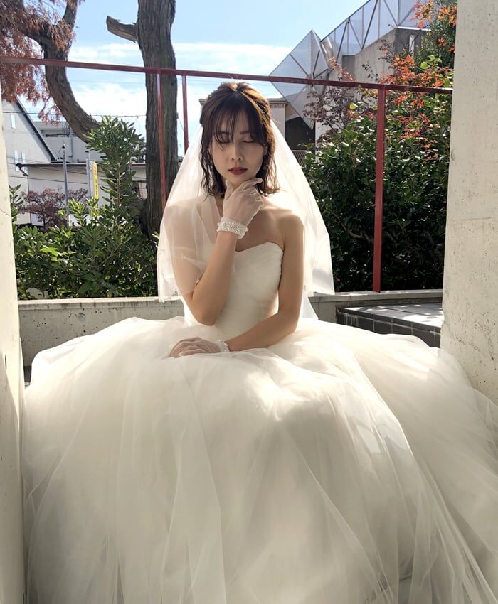 オフホワイト ウエディングドレス 花嫁 結婚式 拳式 可愛い 優しい  