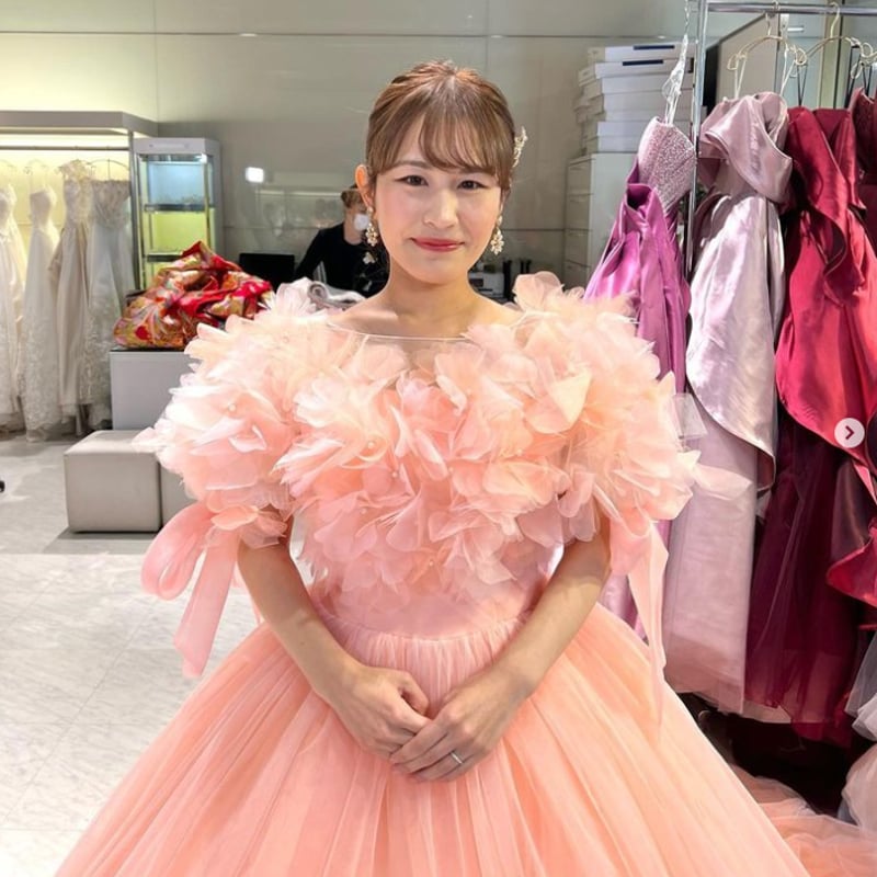 ウェディングドレス ピンク 上品! プリンセスライン ラッフル ウェディングドレス ピンク 上品! プリンセスライン ラッフル
