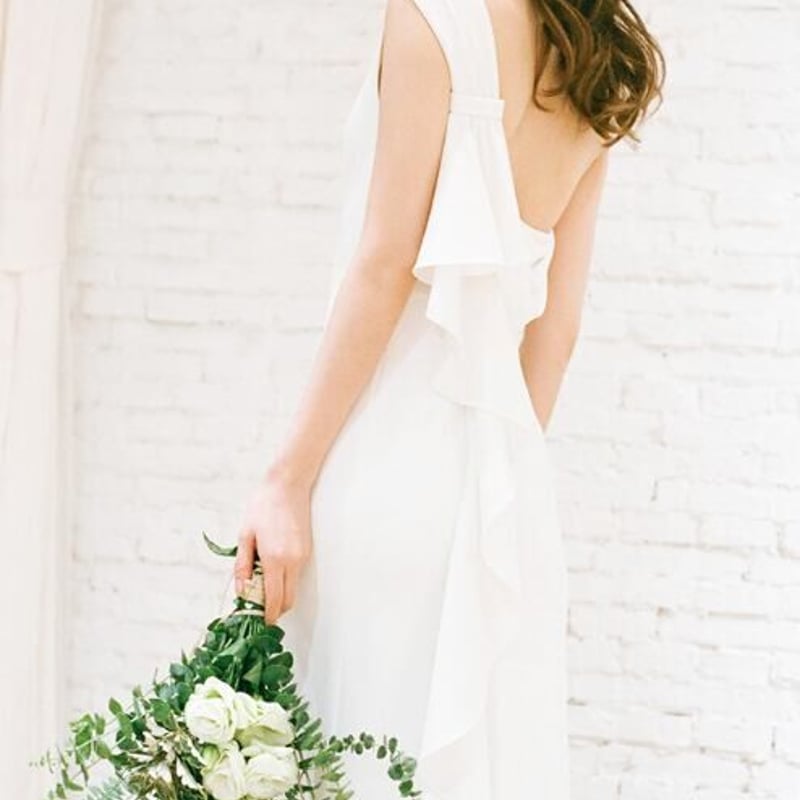 セクシー ワンショルダー ウェディングドレスラッフルフリル 花嫁 2次  