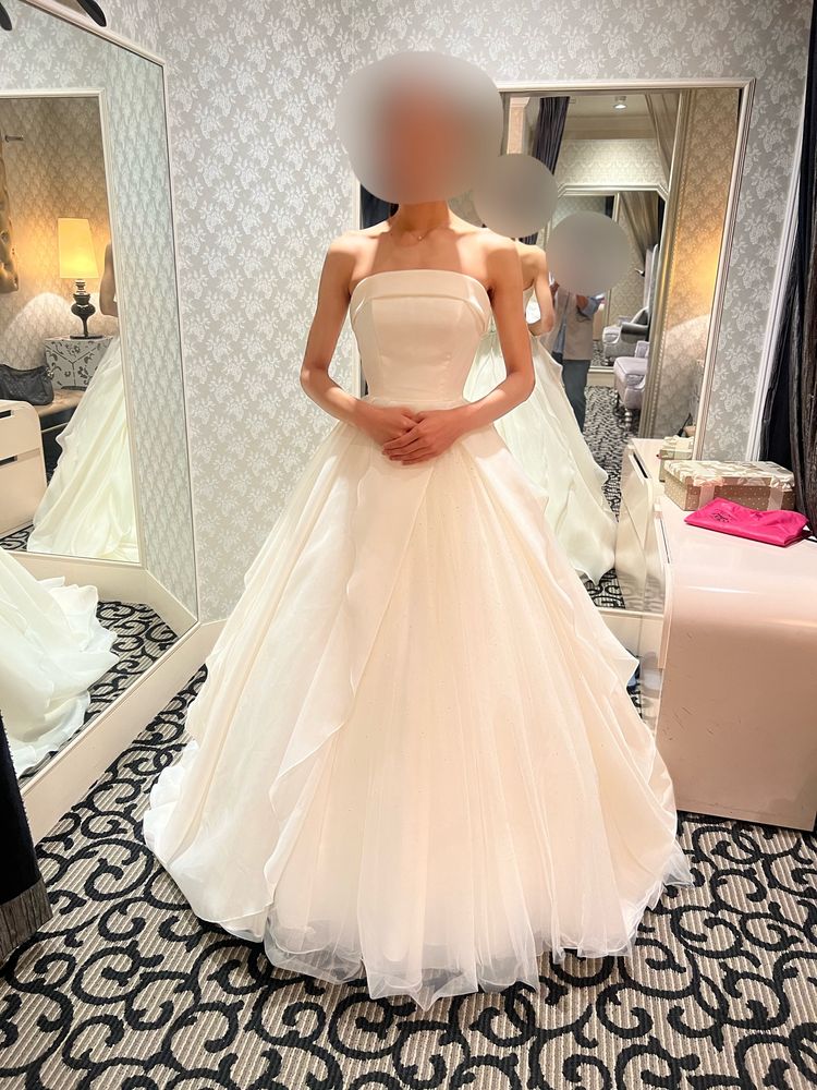 ウェディングドレス ベアトップ フリル ロング フレア 結婚式 ウェディングドレス ベアトップ ラッフルフリル 可愛い エアリー
