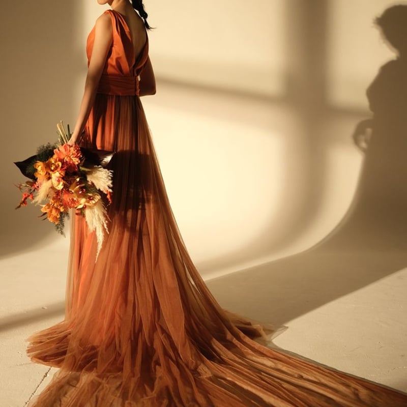 パーティードレス テラコッタ色 Vネック 背中見せ 花嫁 細見え  