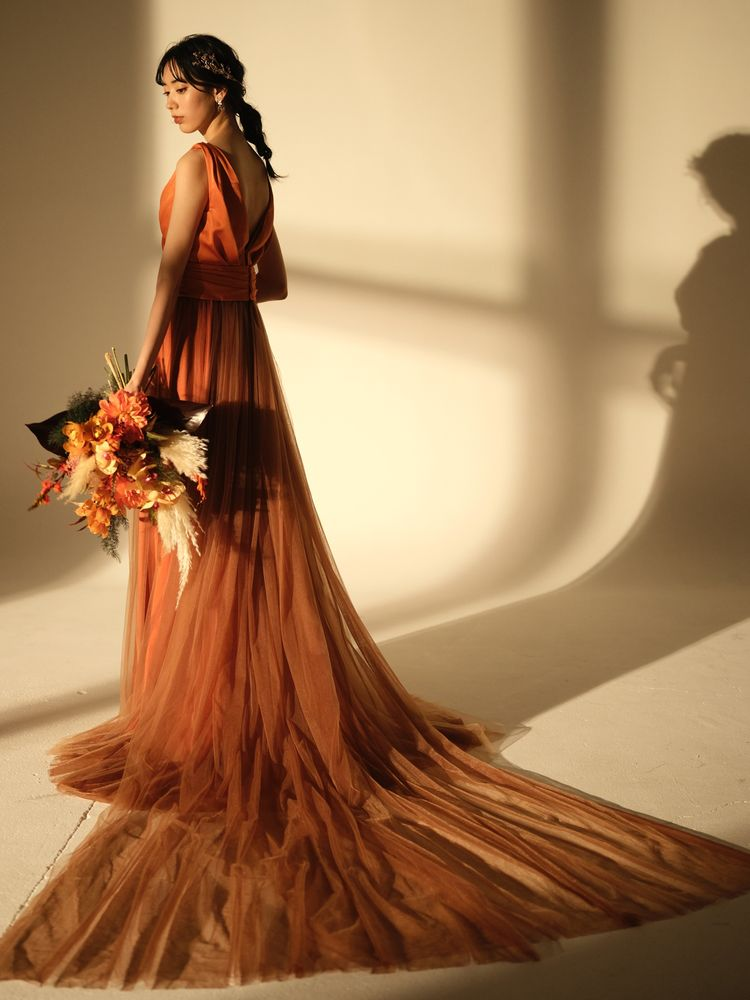 パーティードレス テラコッタ色 Vネック 背中見せ 花嫁 細見え  