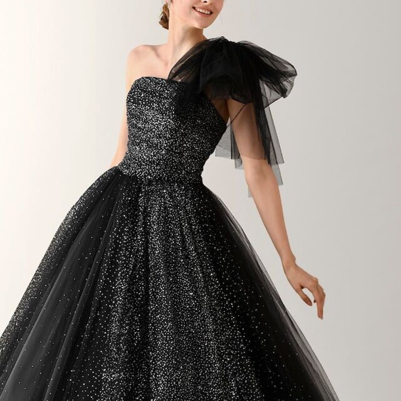 高品質！ ドレス ホワイト ツーピース Aライン 短トレーン  