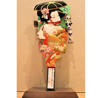羽子板　むさしや豊山作　10号 豊印 藤娘（立て台付き）