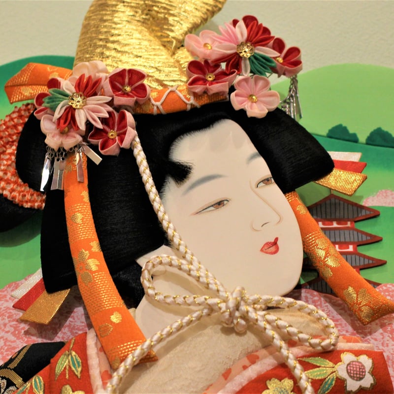 押絵羽子板 10号 本絹 かむろ 飾り台付き むさしや豊山 KS23I024 押絵羽子板 10号 本絹 かむろ 飾り台付き むさしや豊山 KS23I024