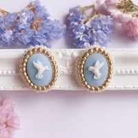 ハミングバード＊寄り添う番のハチドリのイヤリング＆ピアス