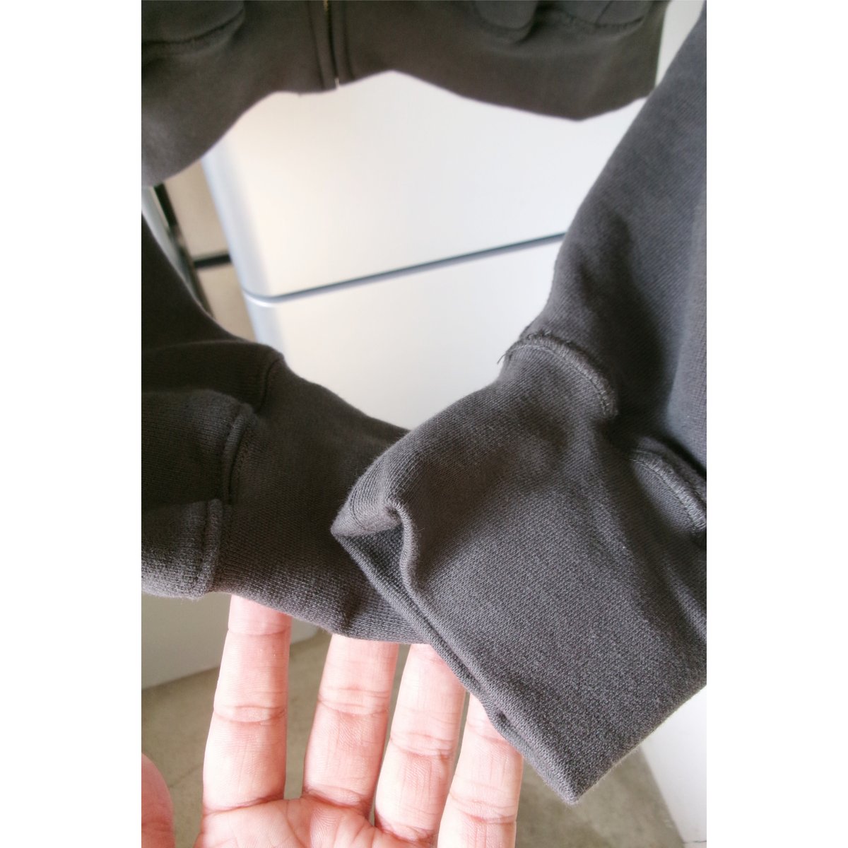 ABELIA EDWARD GOUCHA / CLASSIC ZIP HOODIE *CHAR