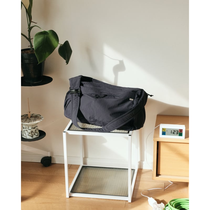 EVCON / BIG NYLON SHOULDER BAG *BLACK | AVET