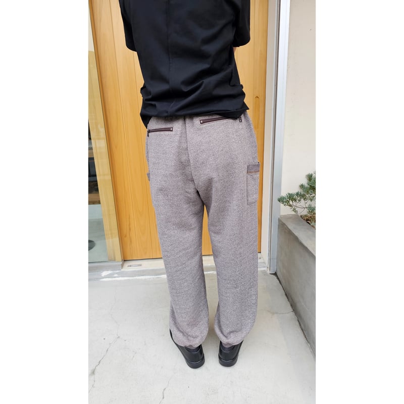 NO ROLL / C&M SWEAT PANTS *C&M BROWN | AVET 