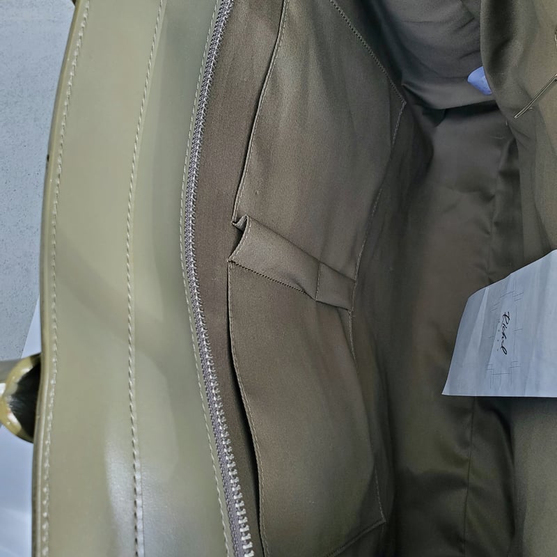 Rich I / RECTANGLE [LEATER HELMET BAG] | AVET
