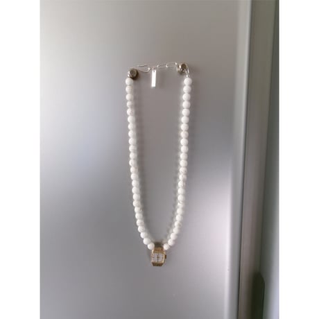 HIDAKA / Orbit Watch Necklace - Magnesite *White