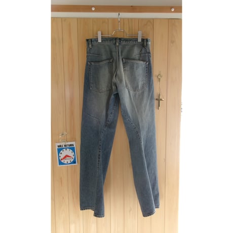 ●NVRFRGT / 3D TWISTED JEANS *VINTAGE FADED INDIGO