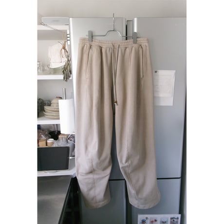 NVRFRGT / CURVED LEG LOUNGE PANTS *TAUPE