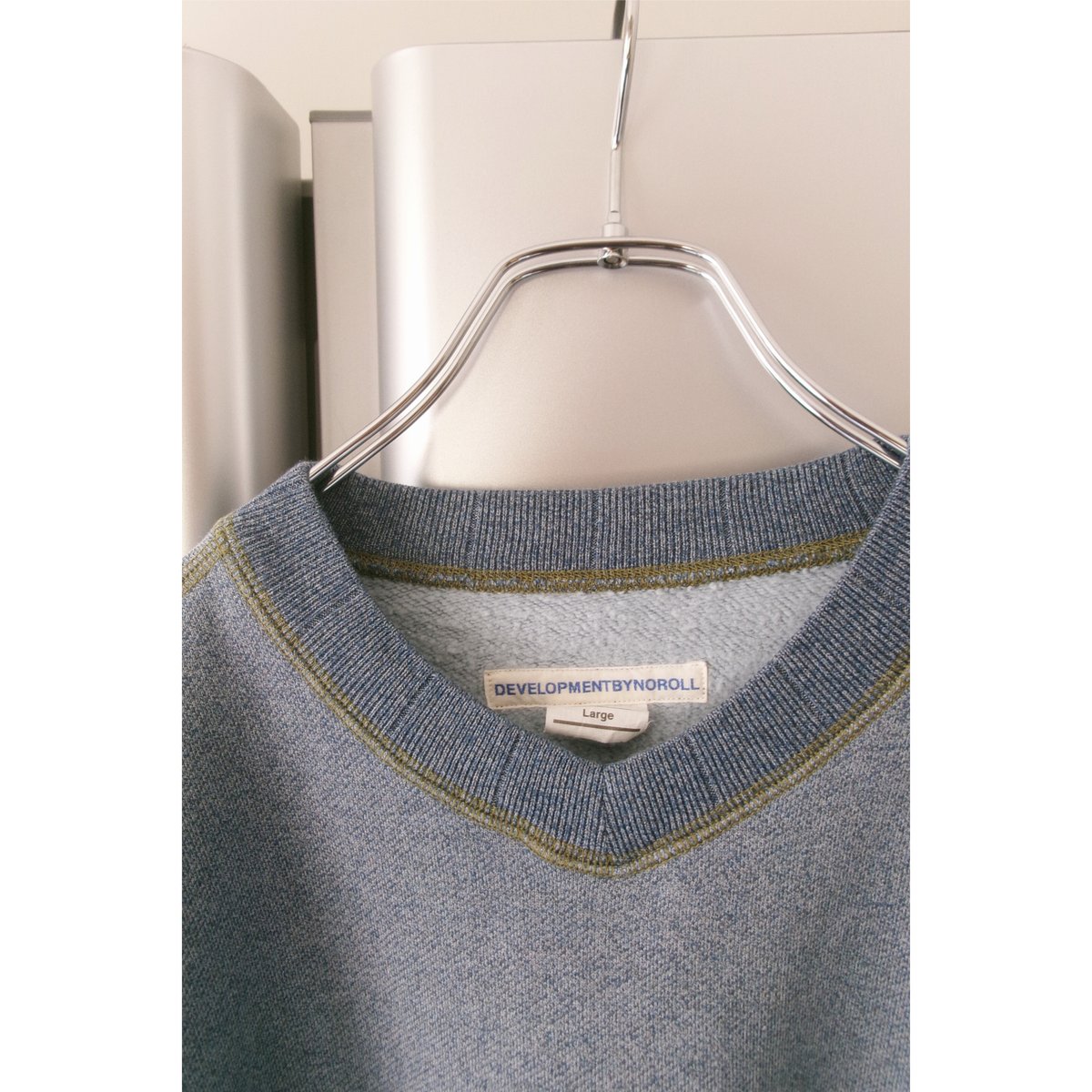 NO ROLL / W&L V NECK SWEAT | AVET