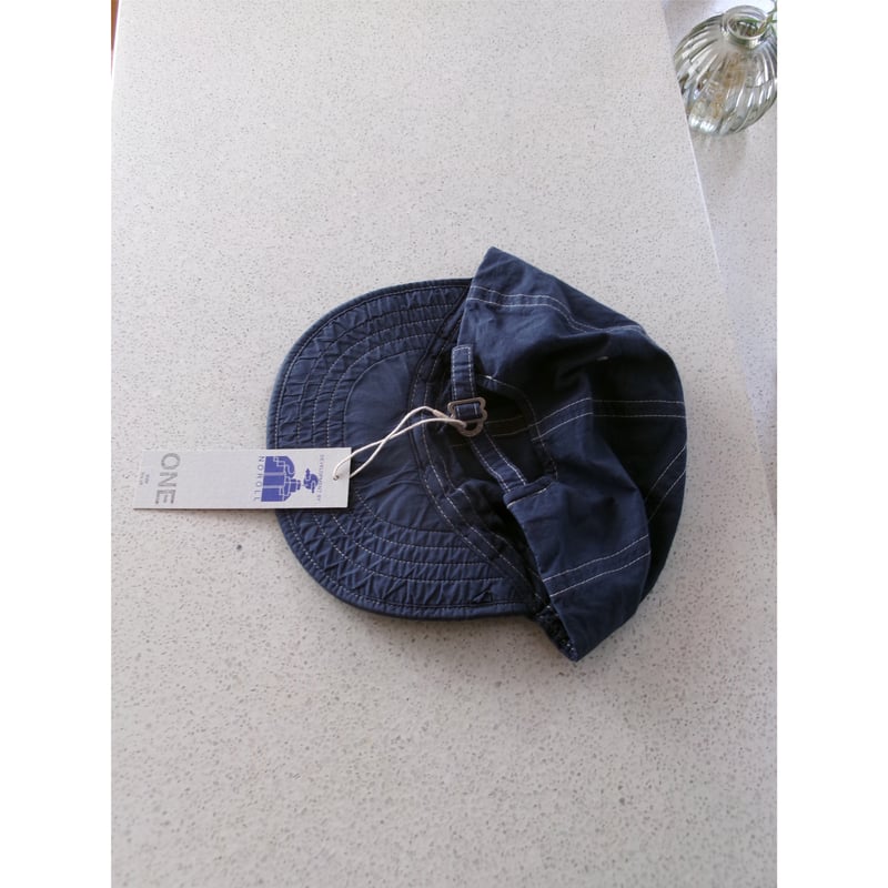 NO ROLL / USUALLY CAPG/D *NAVY | AVET