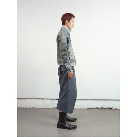 NVRFRGT / S CURVED UTILITY CAPRI TROUSERS *SLATE BLUE