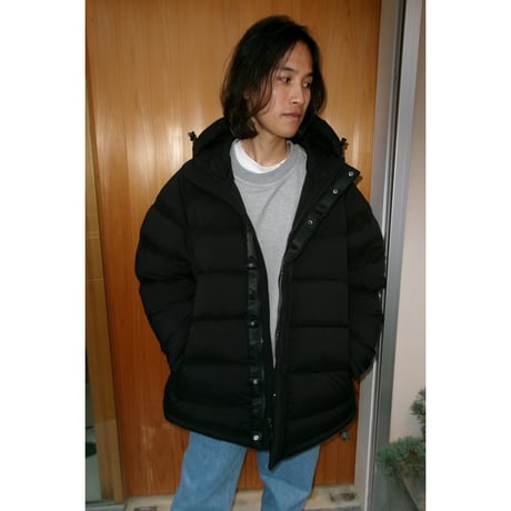 YOKO SAKAMOTO / SEAMLESS DOWN PARKA  *BLACK