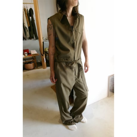 Rich I / NO SLEEVE JUMPSUIT *MOCA
