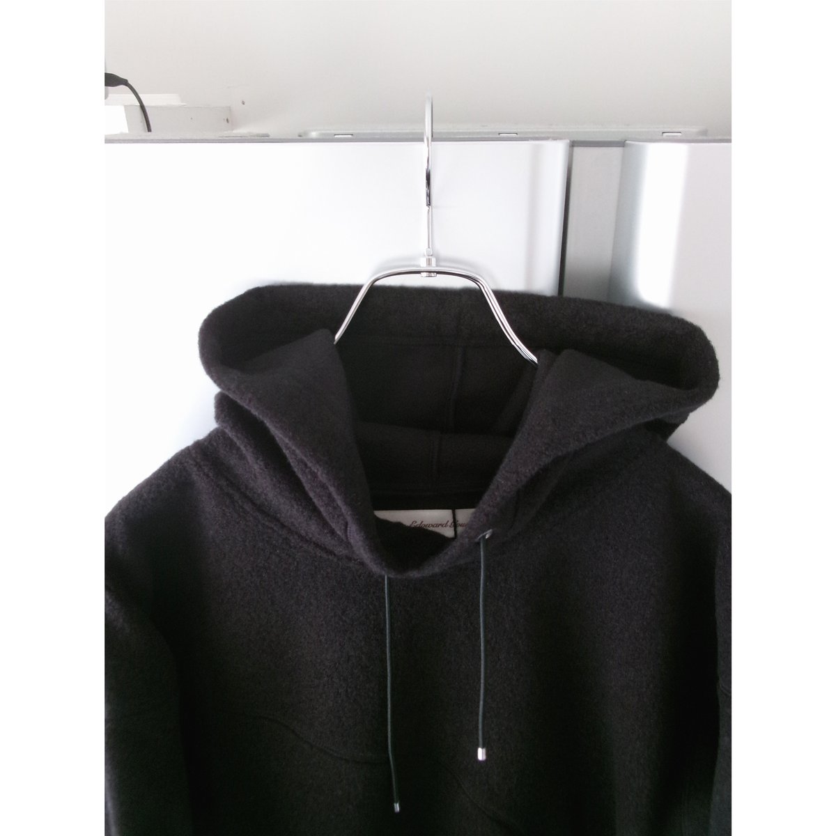 ABELIA EDWARD GOUCHA / FRACTURE HOODIE *BLACK |
