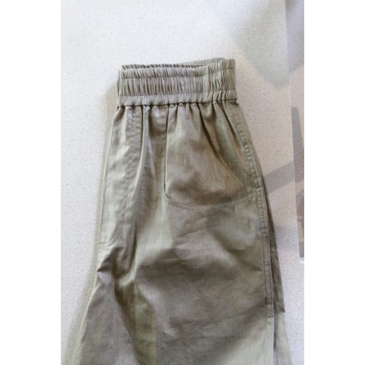 ABELIA EDWARD GOUCHA / SHIFTED SHORTS *KHAKI |