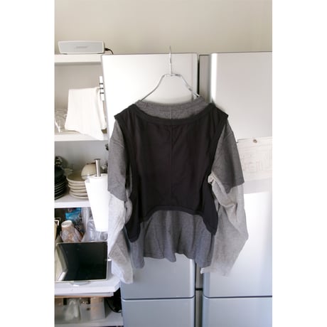 NVRFRGT / PANELLED MULTI LAYERD T-SHIRT *GREY