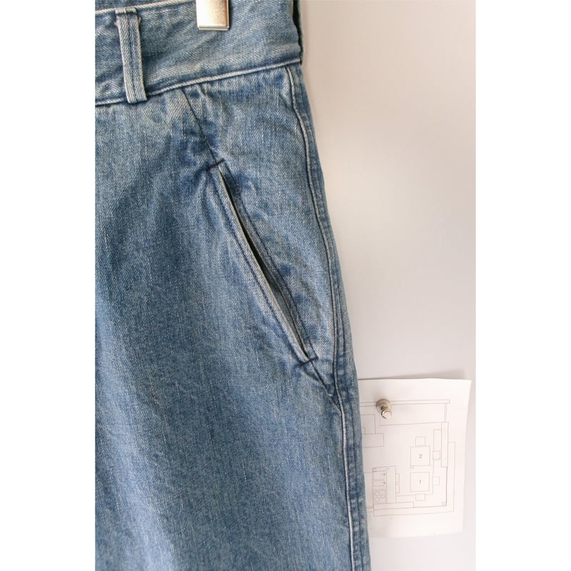 ISSUETHINGS / type84 (faded) *BLUE | AVET