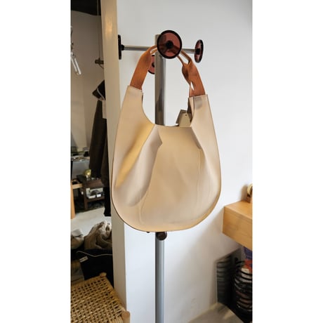 Rich I / CIRCLE [LEATHER BAG]