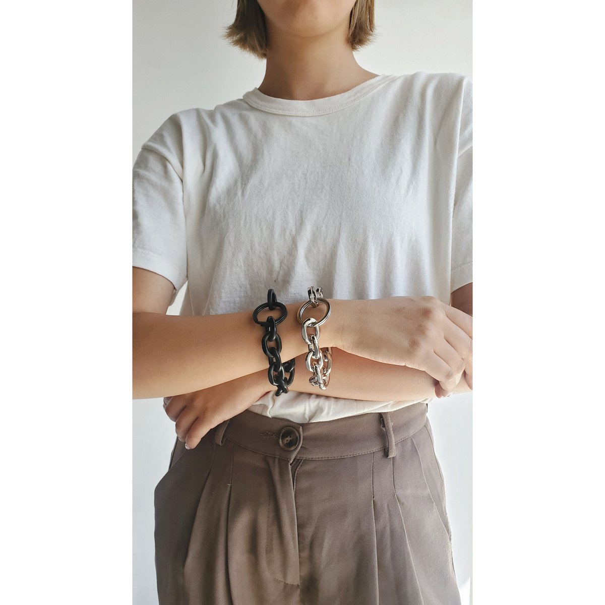 HIDAKA / CUT OVAL BRACELET *Silver | AVET
