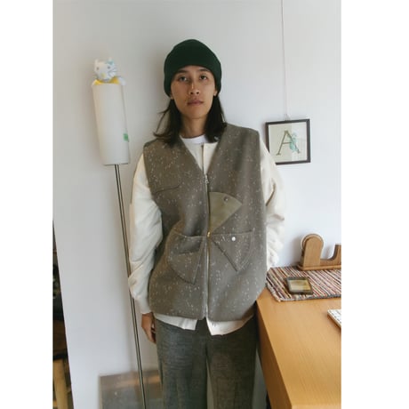 TOZAOU / Roulette Vest *Khaki gray
