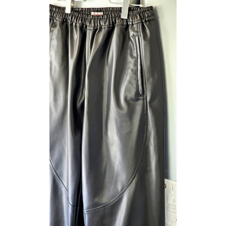 ●OLD FOLK HOUSE / Oval - Vegan Leather *DARK BROWN
