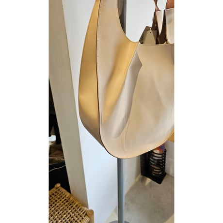 Rich I / CIRCLE [LEATHER BAG]