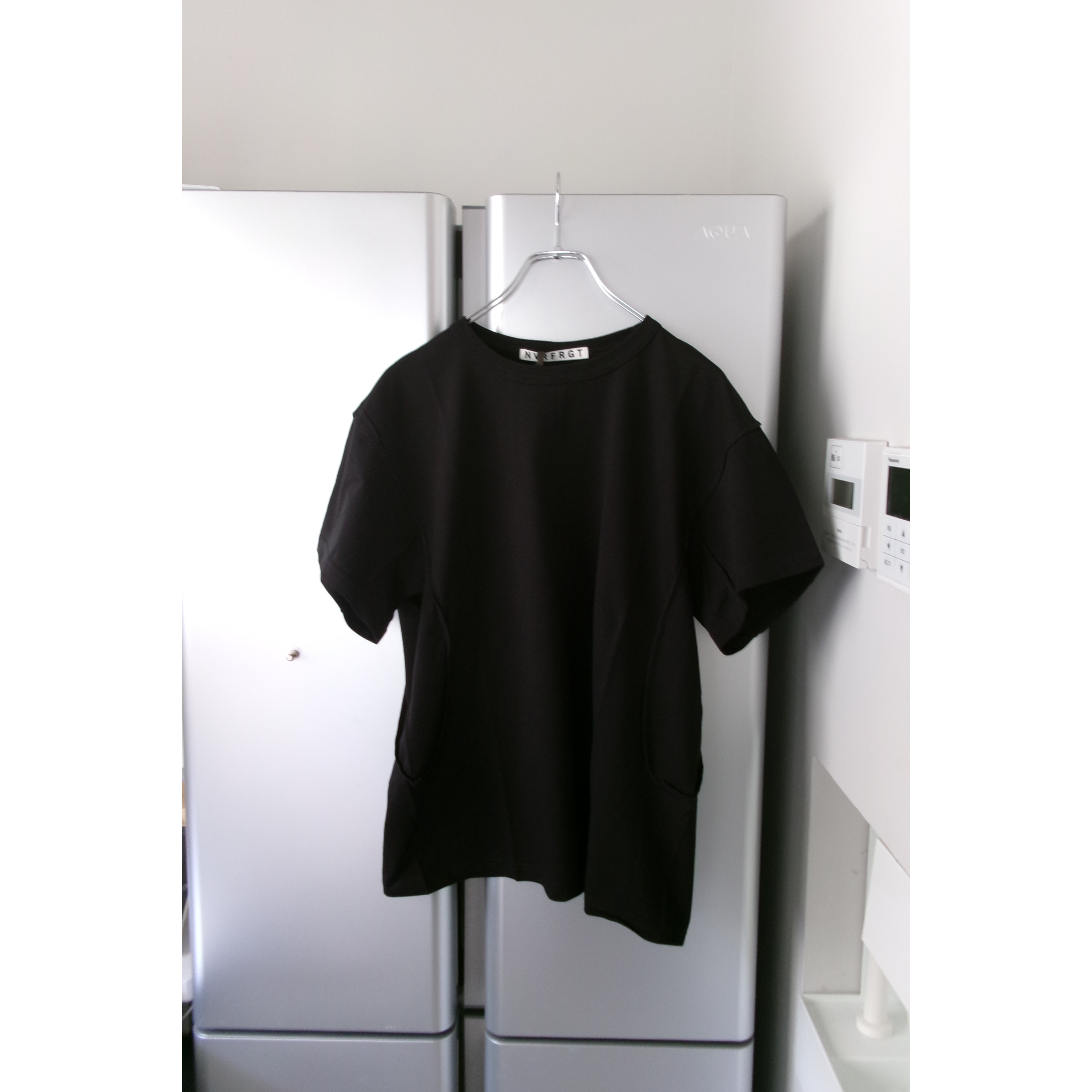 NVRFRGT / HALF SLEEVE T-SHIRT *BLACK | AVET