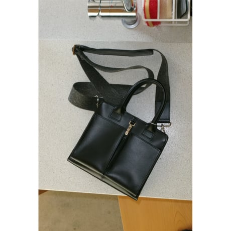 ●Rich I / S.RECTANGLE [LEATHER HELMET BAG・SMALL ・BLACK]