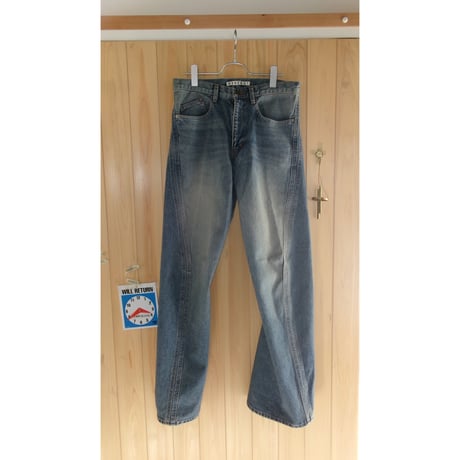 ●NVRFRGT / 3D TWISTED JEANS *VINTAGE FADED INDIGO