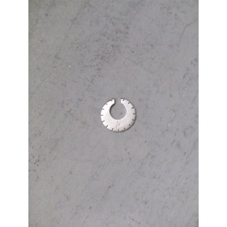 HIDAKA / Disc Cutter Ear Cuff *Silver