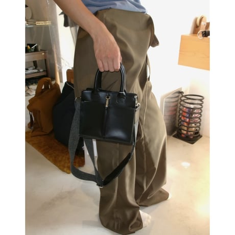 ●Rich I / S.RECTANGLE [LEATHER HELMET BAG・SMALL ・BLACK]