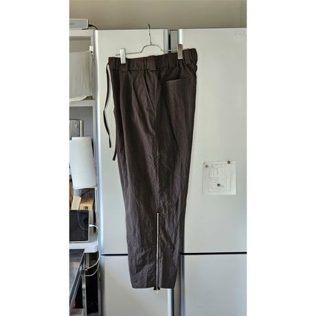 Blanc YM / Crispy Nylon Zip Up Pants *Brown