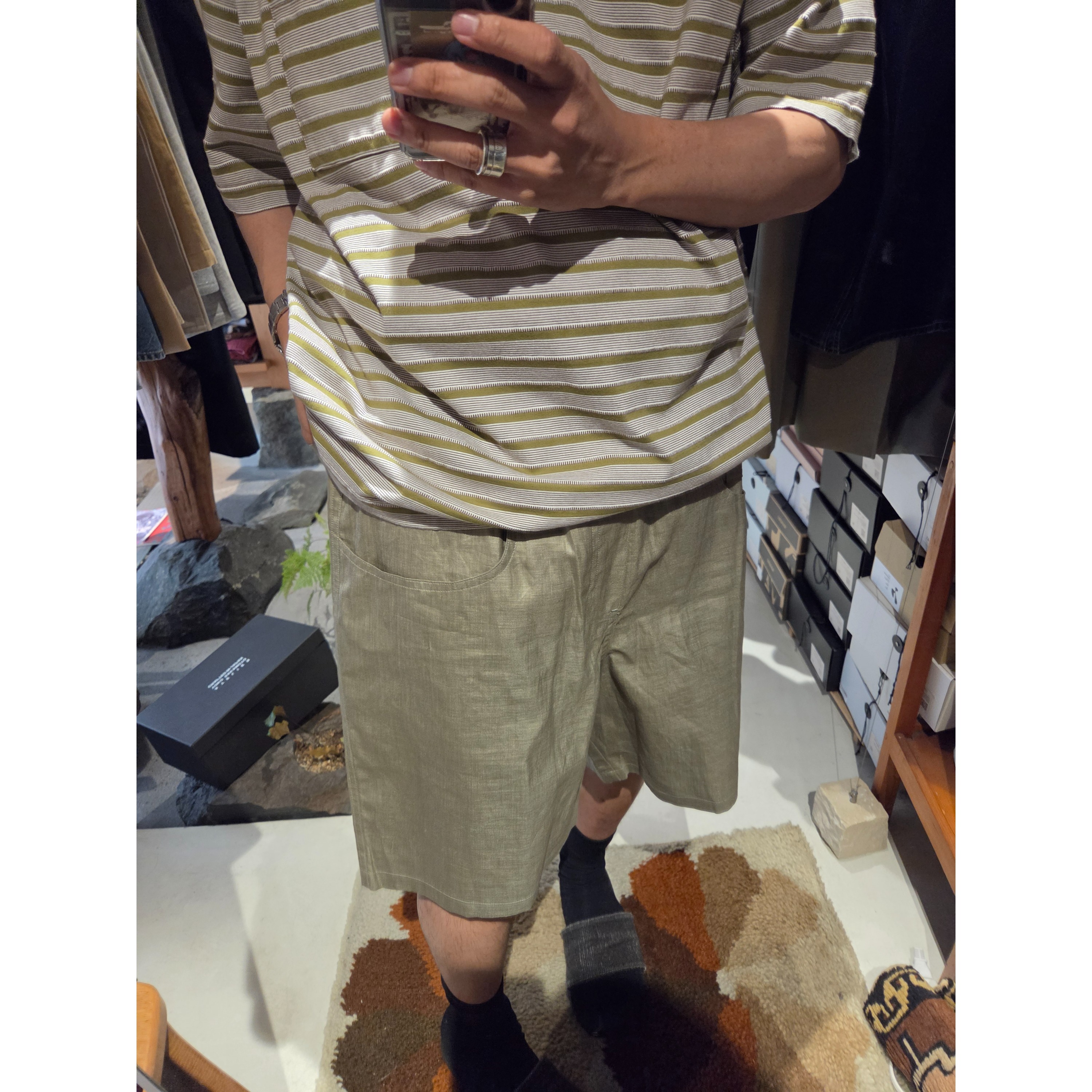ABELIA EDWARD GOUCHA / SHIFTED SHORTS *KHAKI |