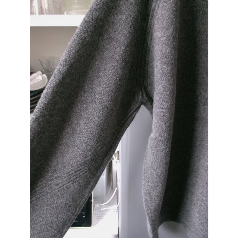 OLD FOLK HOUSE / V-neck Sweater *Gray | AVET