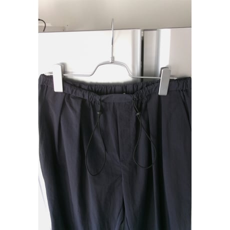 Blanc YM / NYLON SPINDLE PANTS *Navy