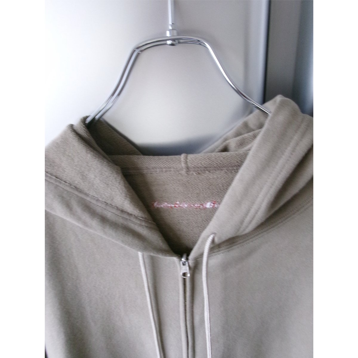 abelia edward goucha ダッフルフーディ ABELIA EDWARD GOUCHA / CLASSIC ZIP HOODIE *BEIG