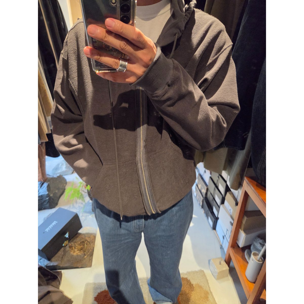 ABELIA EDWARD GOUCHA / CLASSIC ZIP HOODIE *CHAR
